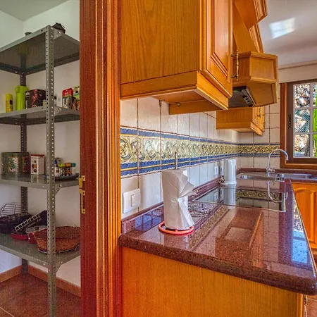 Sol * تيخارافي